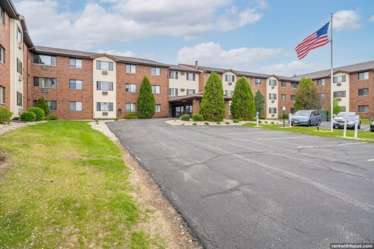 South Milwaukee apartments for rent - image - large (12).jpg