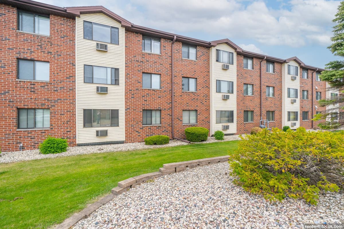 South Milwaukee apartments for rent - Property image - The Legacy (55+ Community) - 2