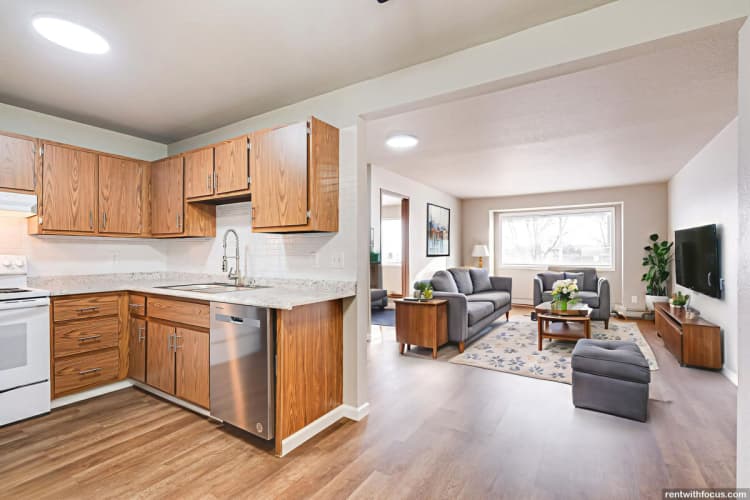 South Milwaukee apartments for rent - image - large.jpg