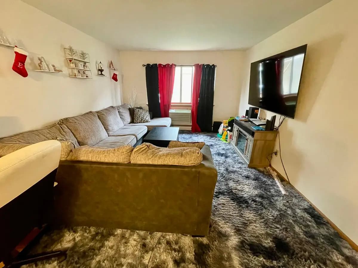 1216 Memorial Drive - 8, South Milwaukee, WI 53172 - Apartment - 5
