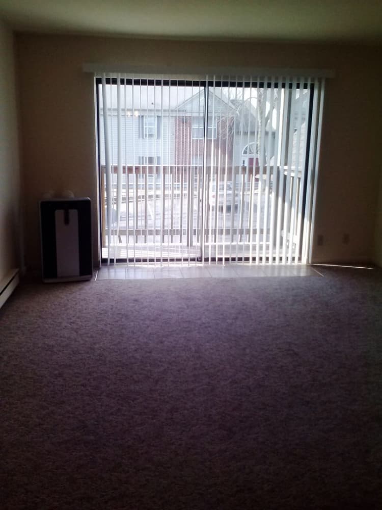 South Milwaukee apartments for rent - image - large (18).jpg