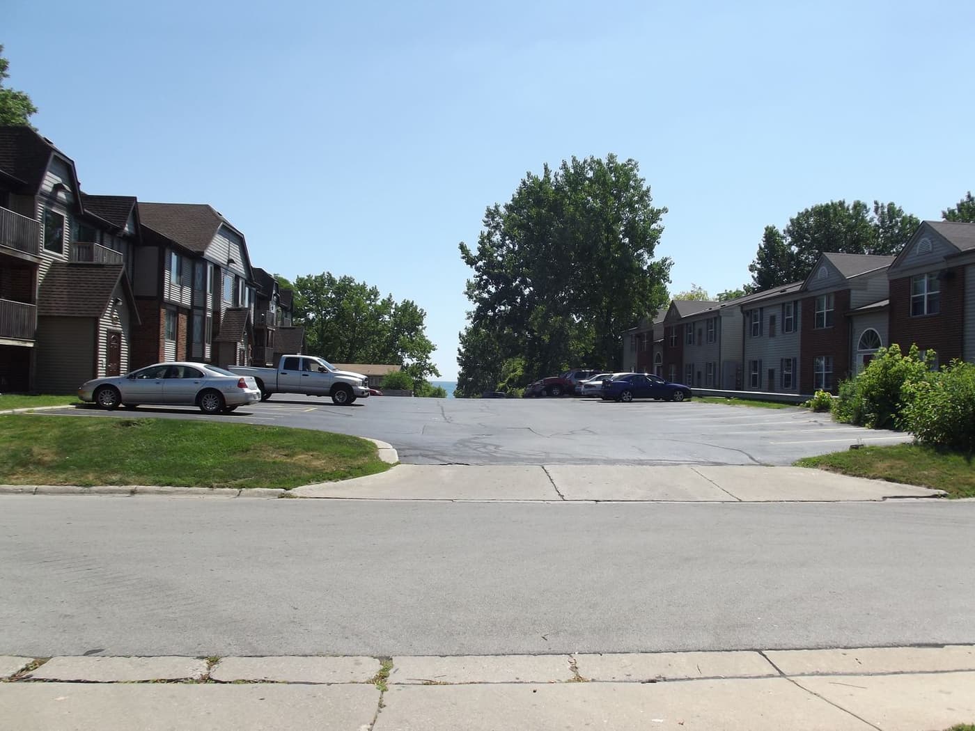 Lake Bluff Apartment Homes - Apartment - 4