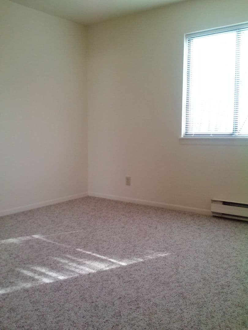 Lake Bluff Apartment Homes - Apartment - 12