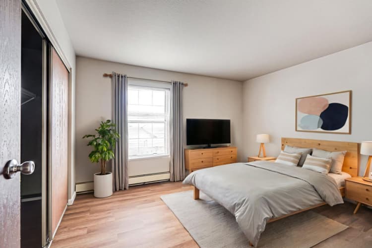 South Milwaukee apartments for rent - image - large (38).jpg