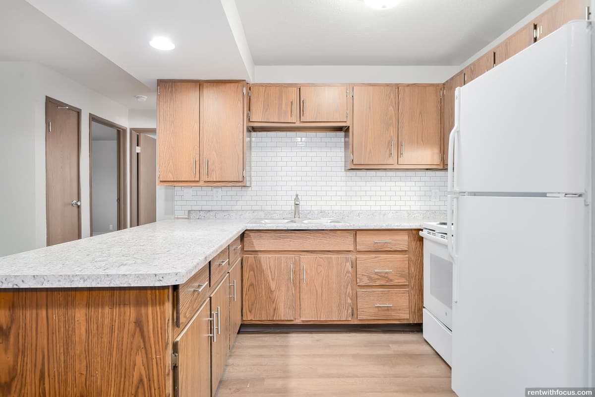 The Reserve on Southtowne Il - Apartment - 24