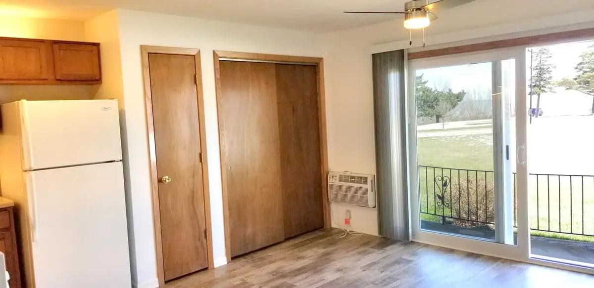 undefined apartments for rent - image - large (1).jpg0