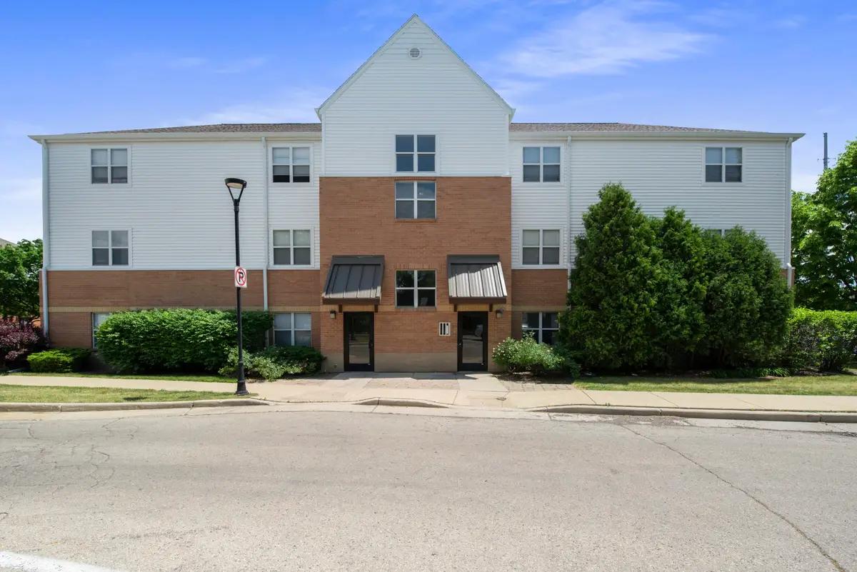 undefined apartments for rent - image - dsc_4650.jpg - 1