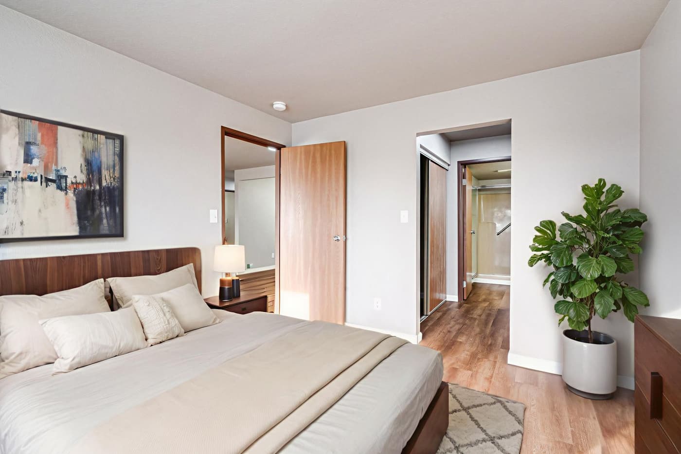 undefined apartments for rent - image - large (29).jpg - 0