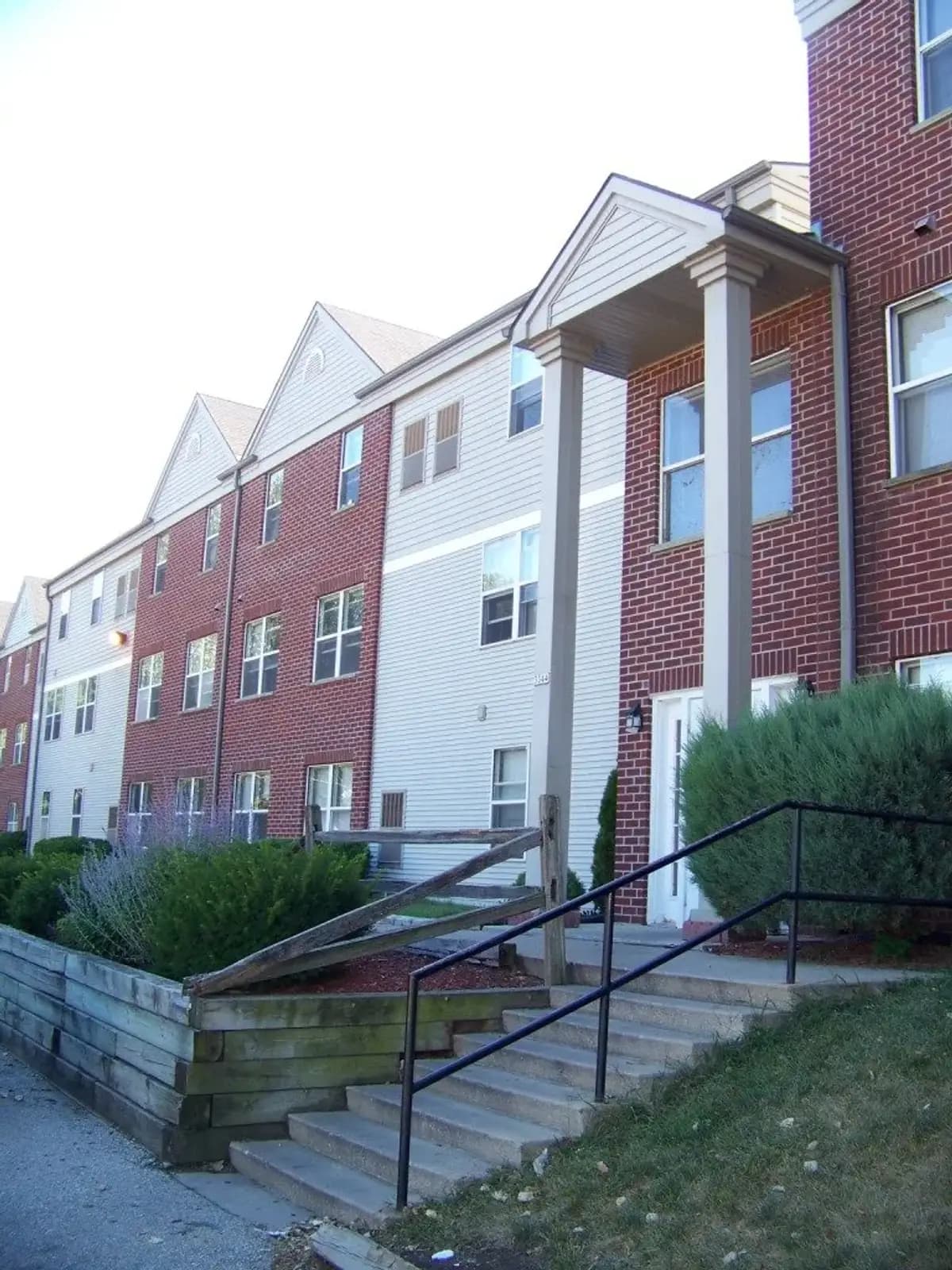 Lake Bluff Apartment Homes - Apartment - 4