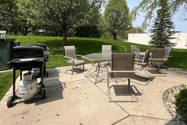 South Milwaukee apartments for rent - image - sunrise-village-senior-apartments-south-milwaukee-wi-building-photo (2).jpg