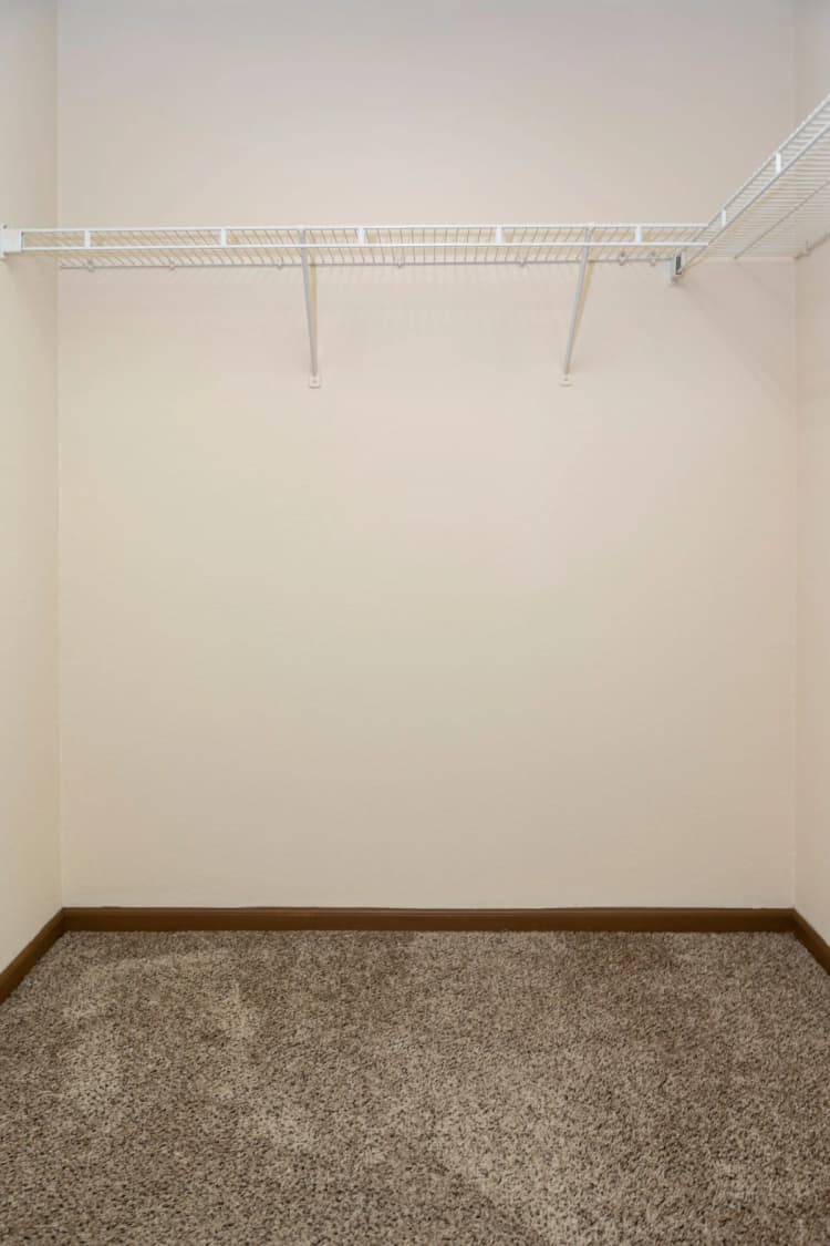 South Milwaukee apartments for rent - image - coachlight_019-1920w.webp