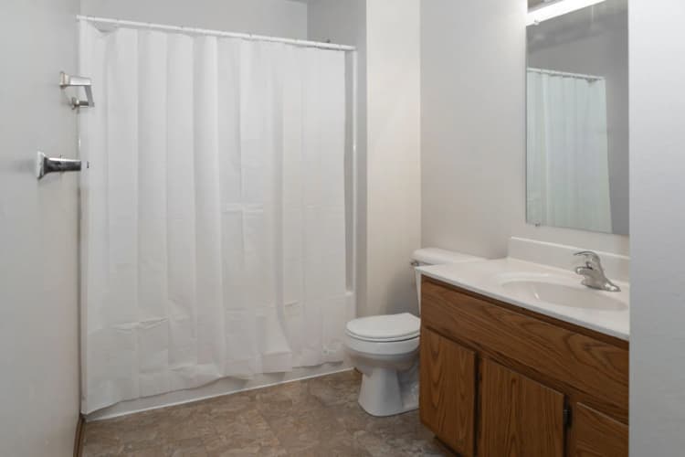 South Milwaukee apartments for rent - image - coachlight_024-1920w.webp