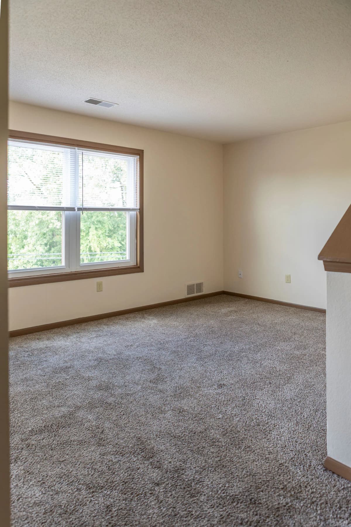 South Milwaukee apartments for rent - image - coachlight_041-1920w.webp
