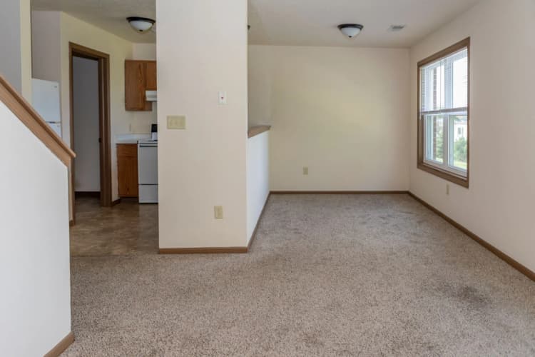 South Milwaukee apartments for rent - image - coachlight_046-1920w.webp
