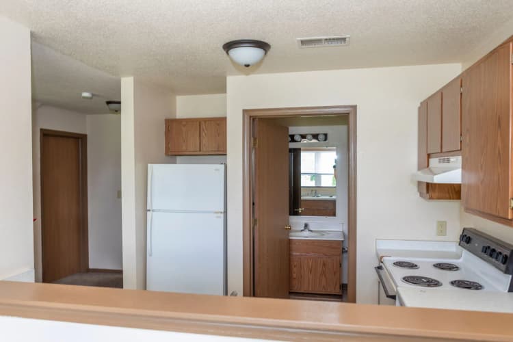 South Milwaukee apartments for rent - image - coachlight_049-1920w.webp