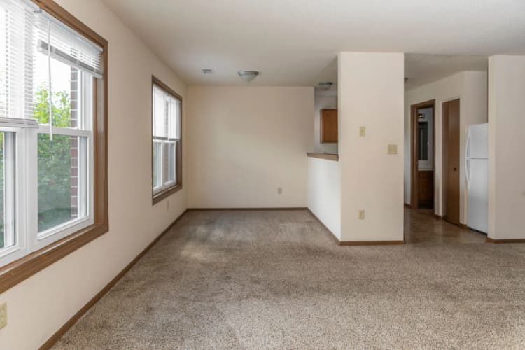 South Milwaukee apartments for rent - image - coachlight_062-1920w.webp
