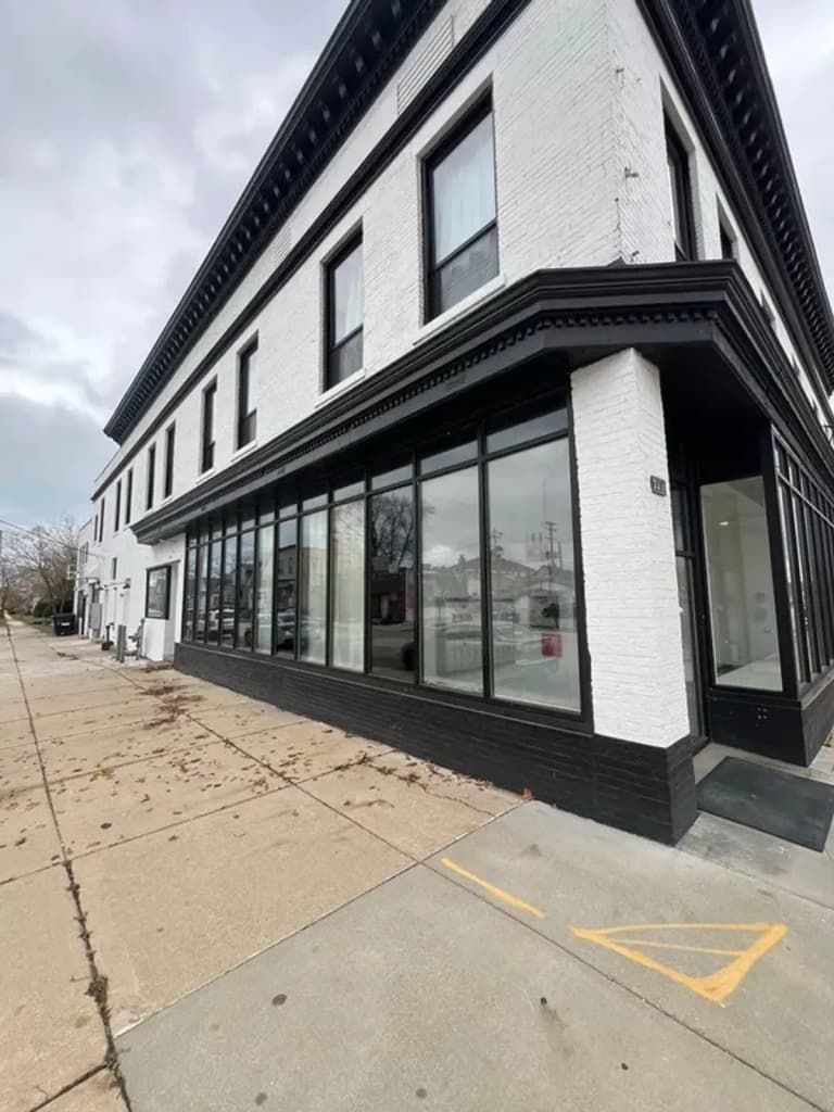 undefined apartments for rent - image - cdccd430a008d8fb95ecb3edf5865706-f_b.png