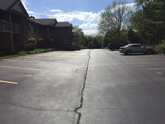 South Milwaukee apartments for rent - image - Parking lot.jpg