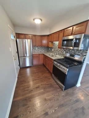 South Milwaukee apartments for rent - Property image - 514 Lakeview Ave. (4 Unit) - 2
