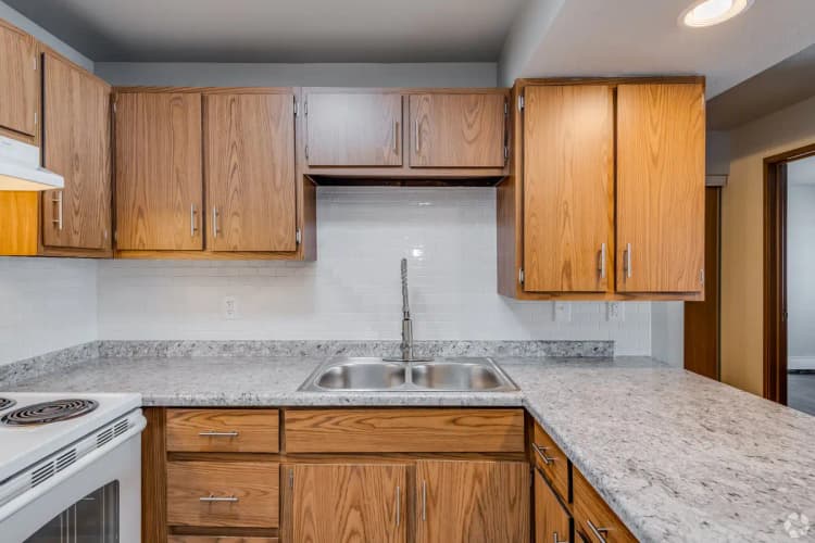 undefined apartments for rent - image - the-reserve-on-south-towne-south-milwaukee-wi-1-br-1-ba---700sf (1).jpg
