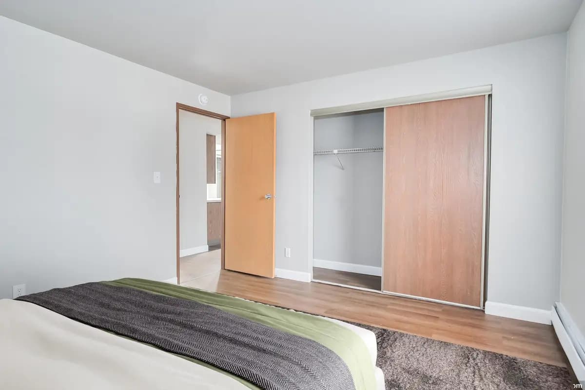 undefined apartments for rent - image - the-reserve-on-south-towne-south-milwaukee-wi-2-bedroom-medium (2).jpg - 3