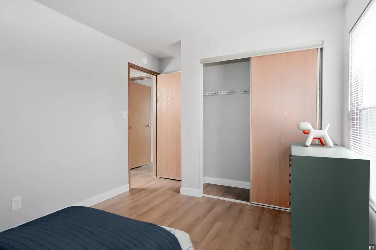 undefined apartments for rent - image - the-reserve-on-south-towne-south-milwaukee-wi-2-bedroom-medium.jpg - 3
