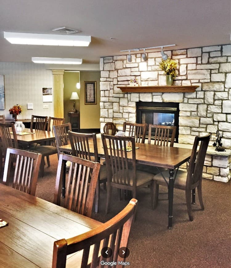 undefined apartments for rent - image - 409Marquette Manor - community room.jpg