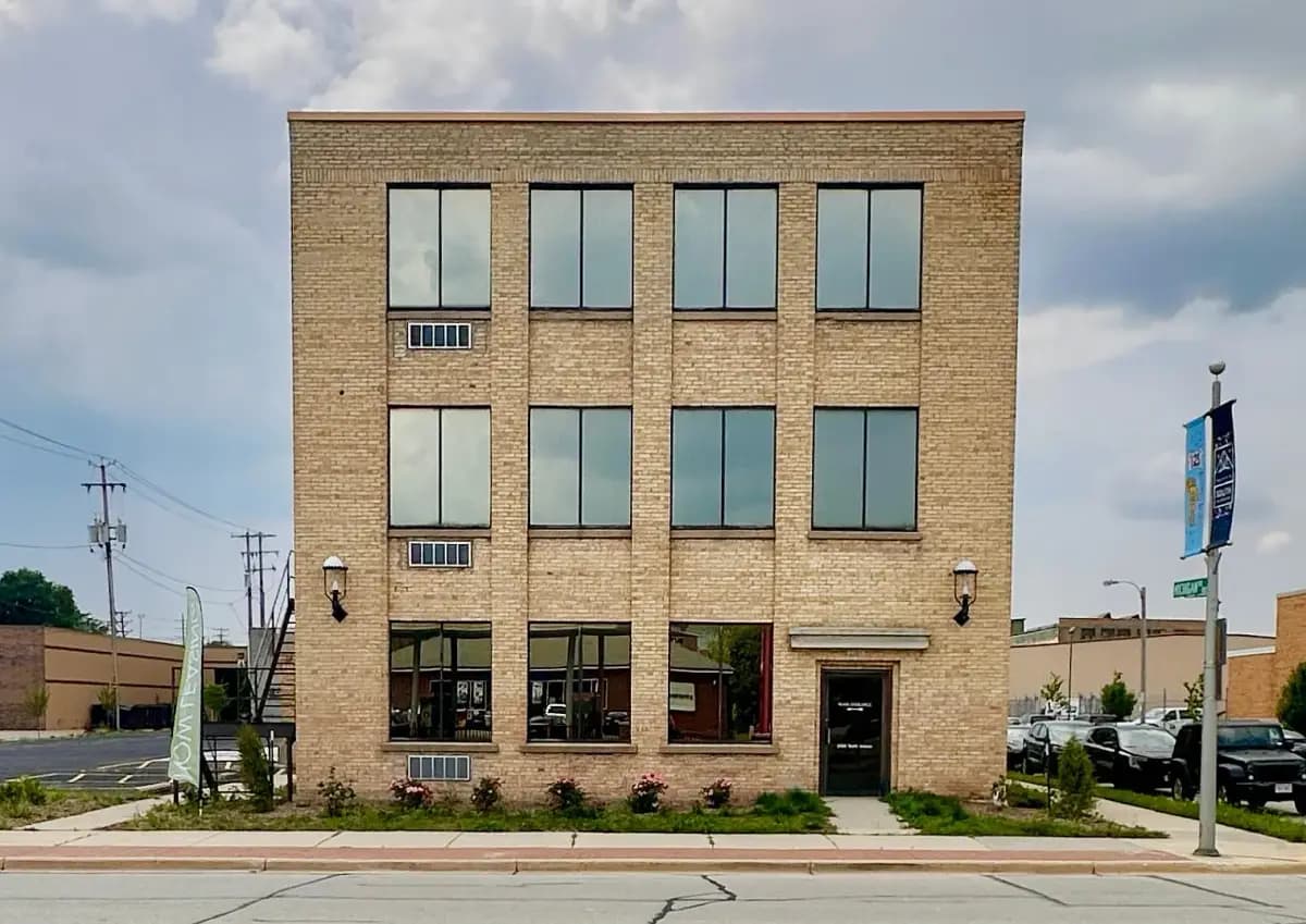 undefined apartments for rent - image - 66acd8e207c017886ec15bf596b70939-uncropped_scaled_within_1536_1152.png